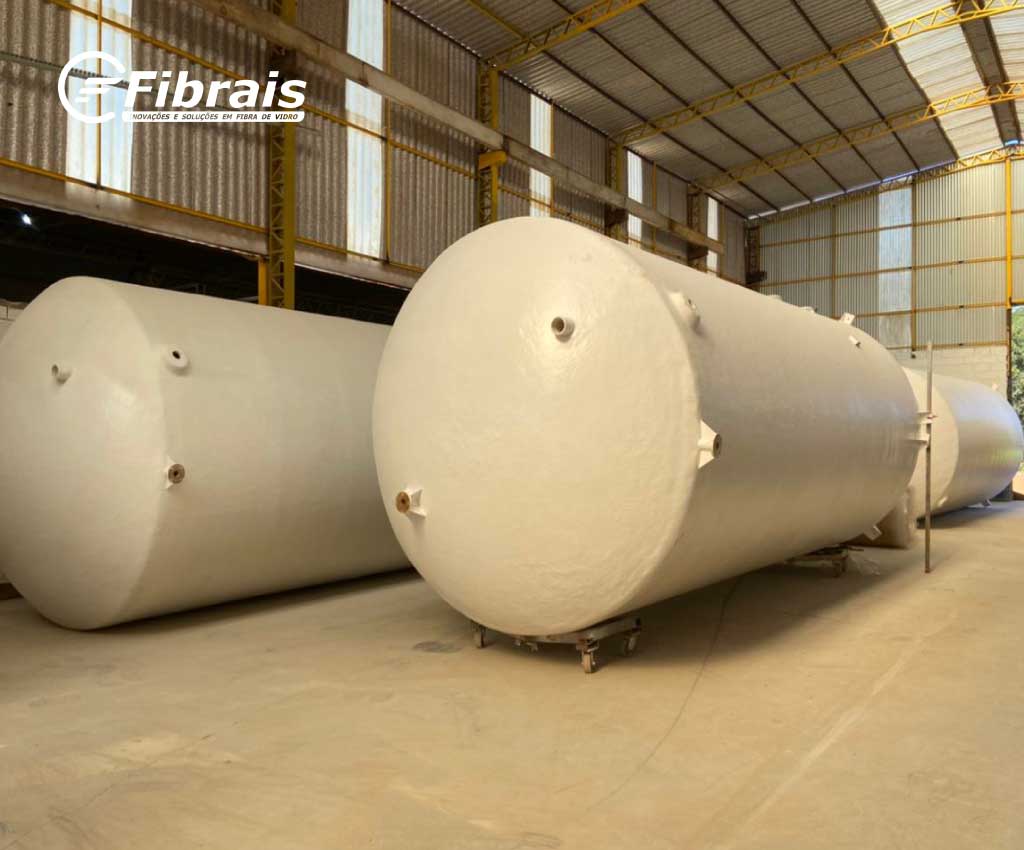 tanques-verticais-com-fundo-plano-em-fibra-de-vidro-fibrais-05.jpg